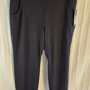 Eddie Bauer Women’s Traveler Departure Ankle Pants